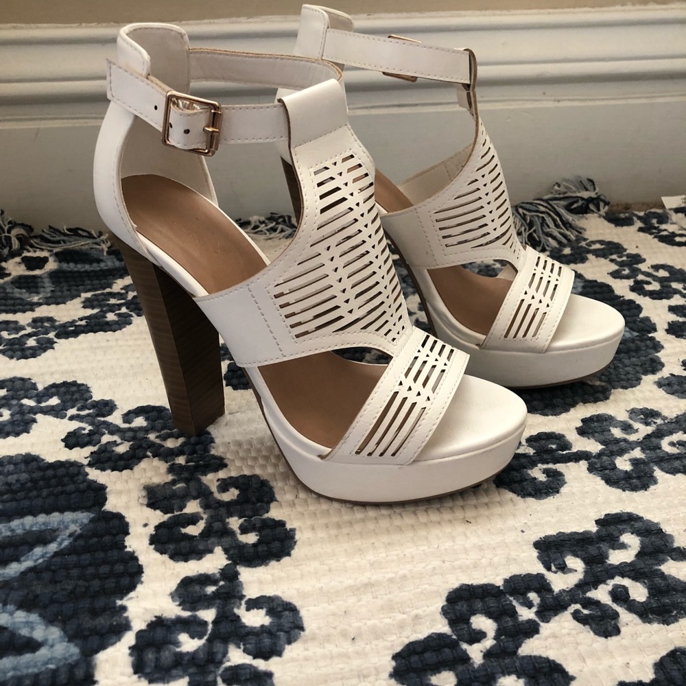 Charlotte Russe White High Wheels
